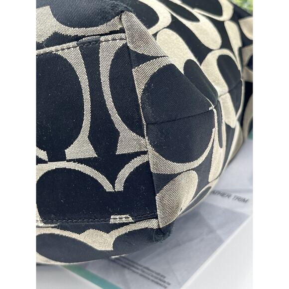 Coach F18335 Authenticated Signature Laura Black Gray Jacquard Large Tote Bag - Picture 8 of 11